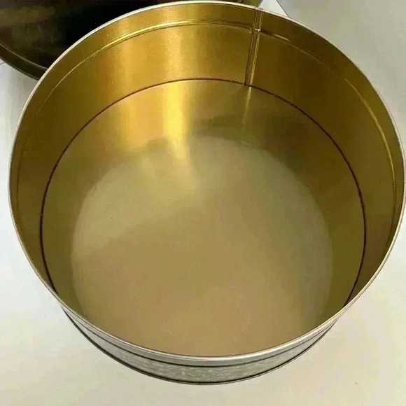 1996 Schwan’s  limited Holiday edition Christmas tin with Currier and Ives print - Picture 3 of 9